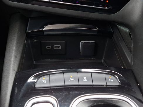 Used 2022 Buick Envision Preferred image 24