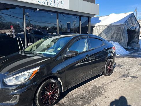 Used 2016 Hyundai Accent SE w/ Option Group 02 image 3