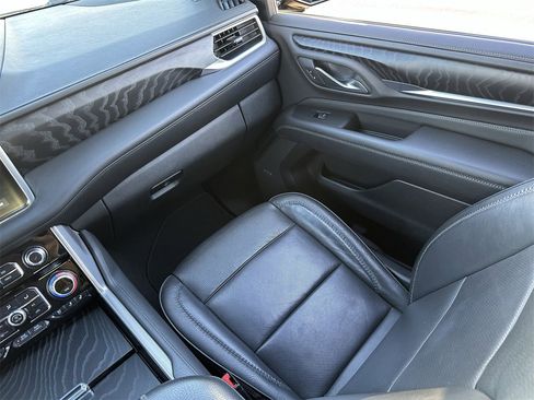 Used 2024 GMC Yukon Denali image 20