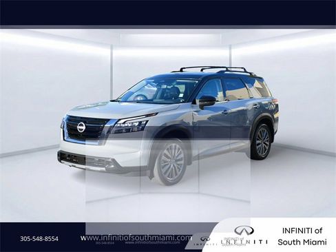 Used 2023 Nissan Pathfinder SL w/ SL Premium Package image 1