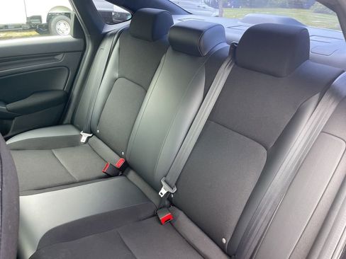 Used 2022 Honda Civic Sport image 12