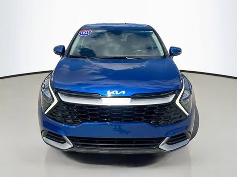 Used 2023 Kia Sportage EX FWD image 3