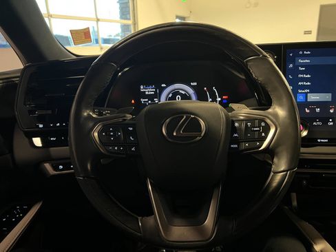Used 2023 Lexus RX 350h image 11