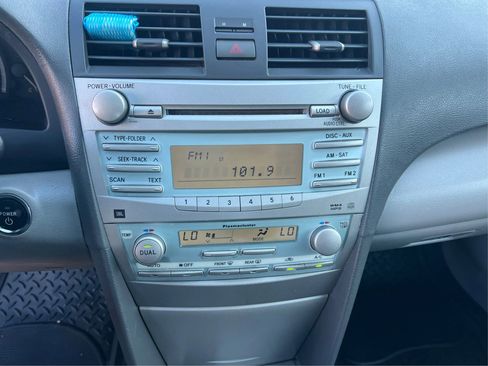 Used 2009 Toyota Camry Hybrid FWD image 16