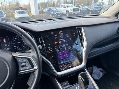 Used 2020 Subaru Outback Premium image 19