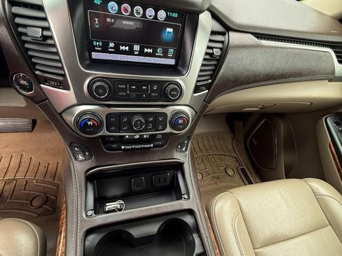 Used 2016 Chevrolet Suburban LTZ AWD/4WD image 7
