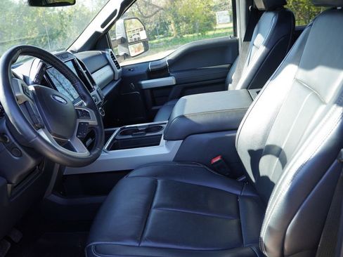 Used 2022 Ford F350 Lariat w/ Lariat Ultimate Package AWD/4WD image 5