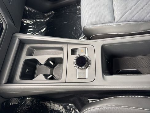 New 2026 Volkswagen Tiguan SE image 19