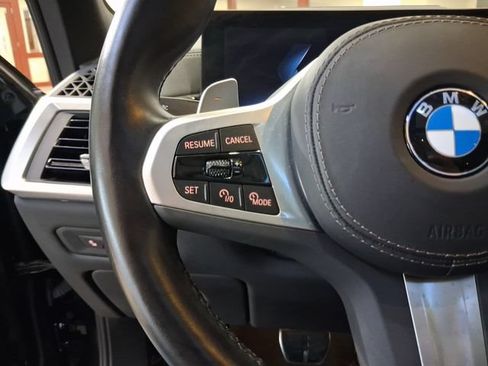 Used 2024 BMW X5 xDrive40i w/ M Sport Package AWD/4WD image 17