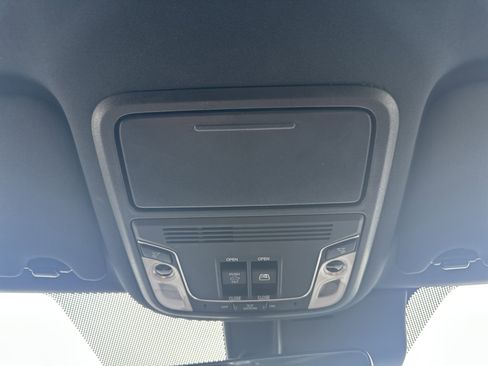 Certified 2025 Honda Ridgeline RTL image 33