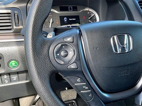 Certified 2020 Honda Ridgeline Sport image 12