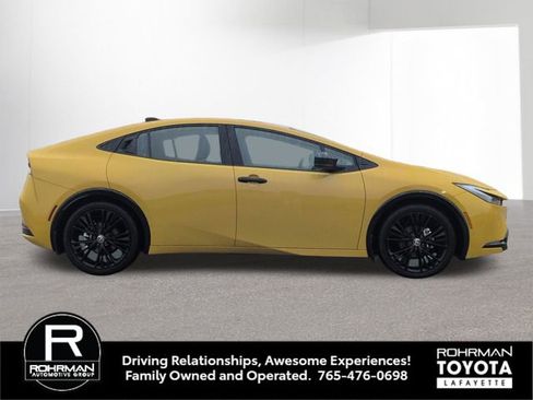 Used 2025 Toyota Prius image 4