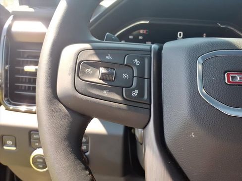 Used 2025 GMC Sierra 1500 AT4 w/ AT4 Premium Package image 26