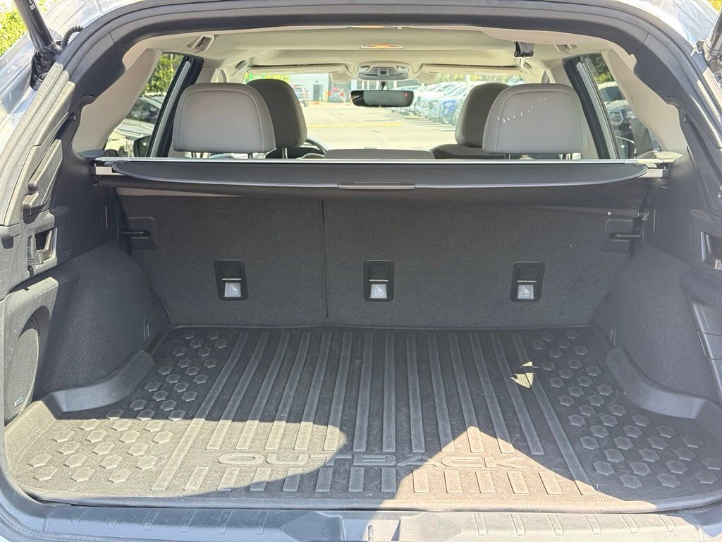 Used 2020 Subaru Outback Limited XT AWD/4WD image 11
