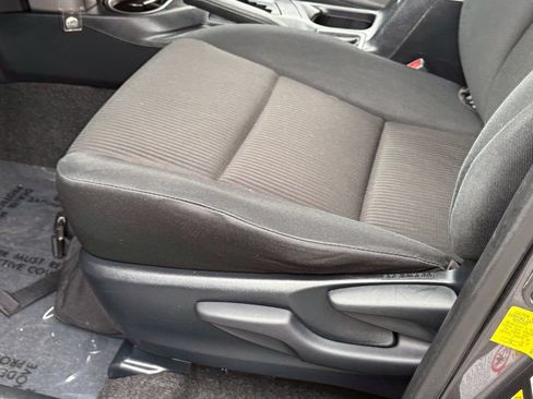 Used 2018 Toyota RAV4 LE w/ All Weather Liner Package FWD image 19