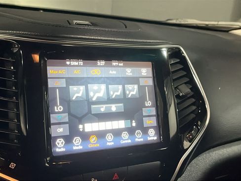 Used 2020 Jeep Cherokee Limited AWD/4WD image 15
