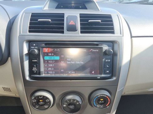 Used 2013 Toyota Corolla L image 15