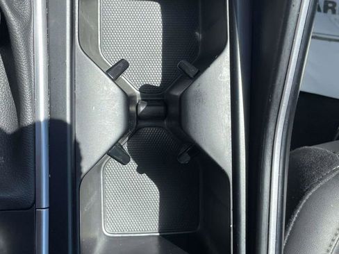 Used 2022 Kia Sorento S FWD image 18