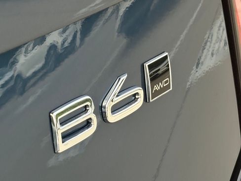 New 2026 Volvo XC90 B6 Plus w/ Protection Package Premier AWD/4WD image 7