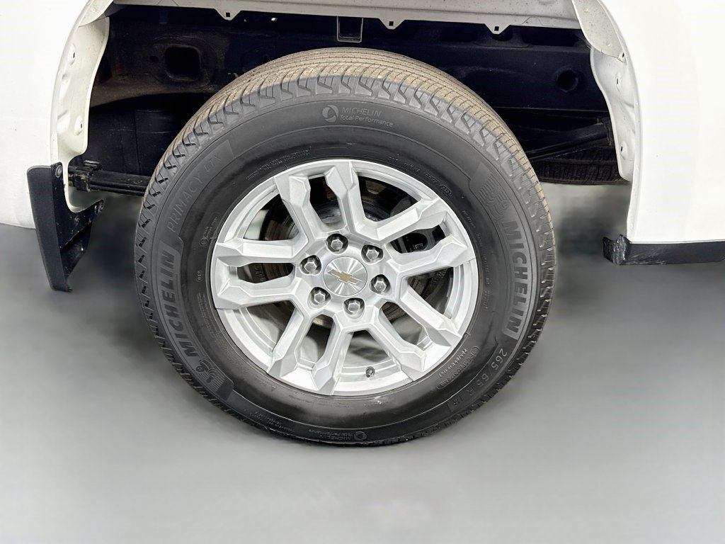 Used 2024 Chevrolet Silverado 1500 LT AWD/4WD image 35