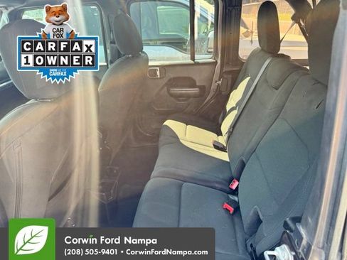 Used 2021 Jeep Wrangler Unlimited Sport AWD/4WD image 12
