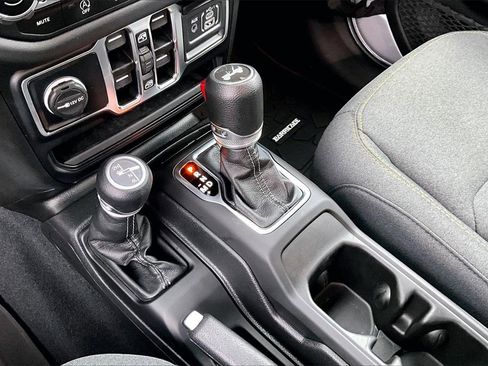 Certified 2024 Jeep Wrangler Sahara image 29