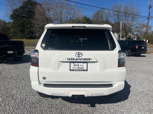 Used 2015 Toyota 4Runner SR5 Premium image 5