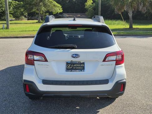 Used 2019 Subaru Outback 2.5i Limited w/ Popular Package #2 AWD/4WD image 3