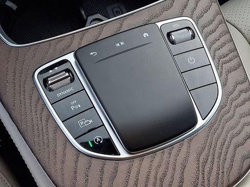 Used 2022 Mercedes-Benz E 350 Sedan image 31