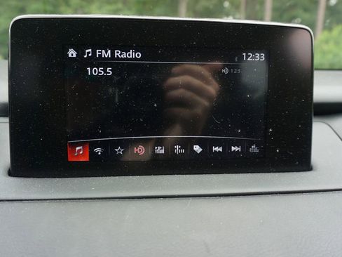 Used 2018 MAZDA CX-9 Sport FWD image 9
