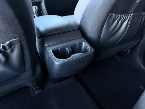 Used 2017 Hyundai Santa Fe Limited AWD/4WD image 18