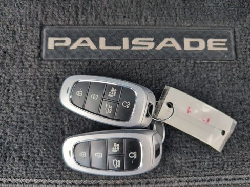 Used 2023 Hyundai Palisade SEL w/ Premium Package image 34