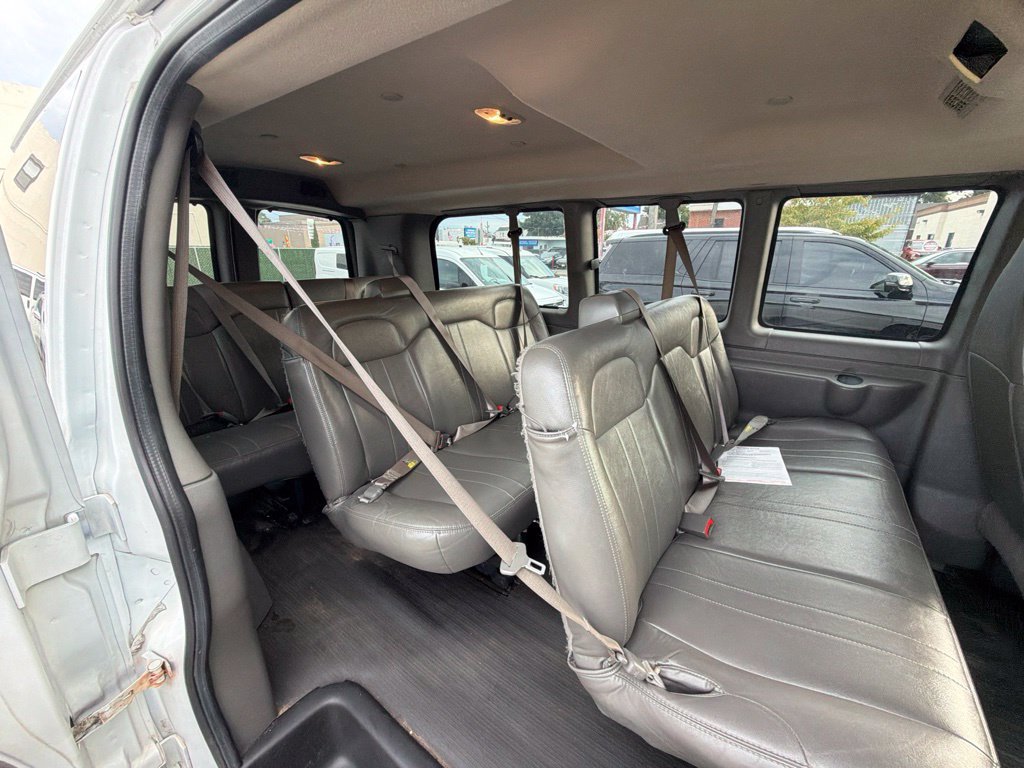 Used 2022 Chevrolet Express 2500 LS RWD image 13
