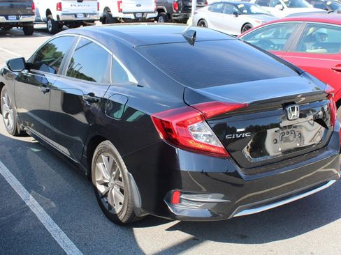 Used 2019 Honda Civic EX image 8