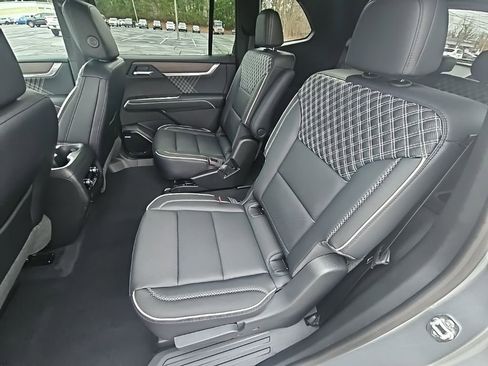 New 2026 GMC Acadia Denali w/ Super Cruise Package image 16