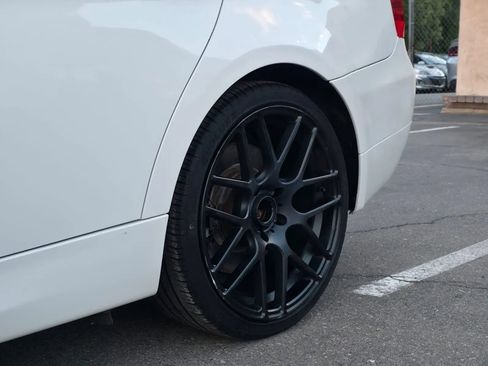 Used 2008 BMW 335i Sedan w/ Premium Pkg image 11