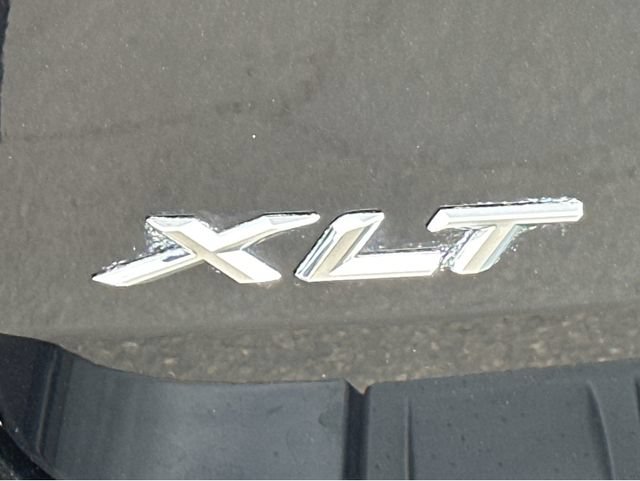 Used 2023 Ford Explorer XLT RWD image 9