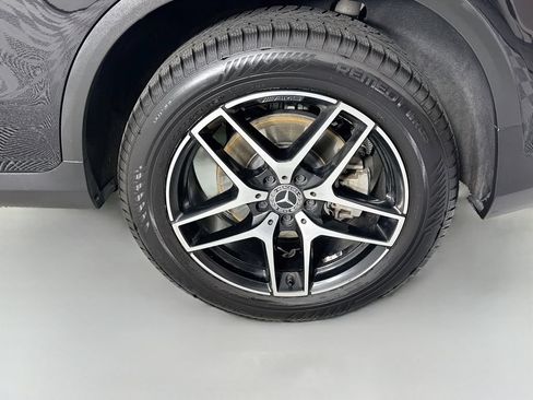 Used 2018 Mercedes-Benz GLC 300 4MATIC image 30