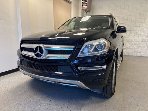 Used 2014 Mercedes-Benz GL 450 4MATIC image 11