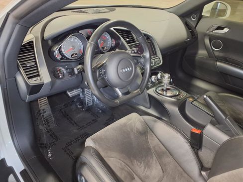 Used 2009 Audi R8 V8 image 3