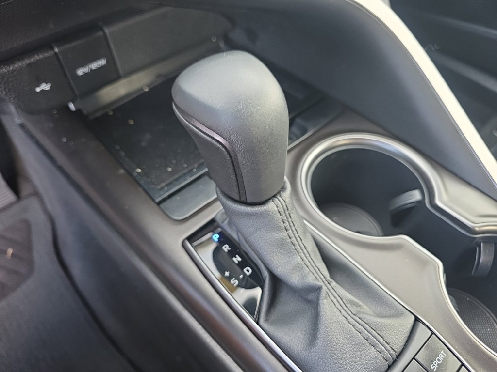Used 2024 Toyota Camry SE FWD image 20