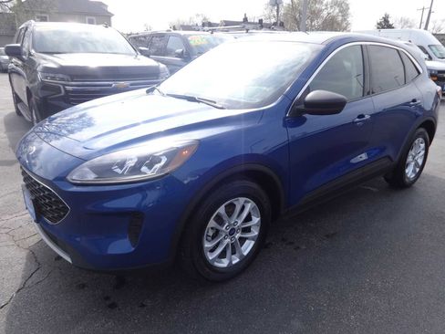 Used 2022 Ford Escape SE w/ Convenience Package image 3