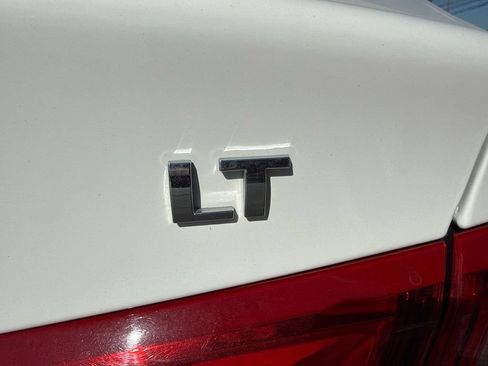 Used 2023 Chevrolet Malibu LT FWD image 12
