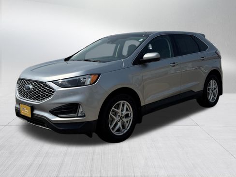 Certified 2024 Ford Edge SEL w/ Convenience Package AWD/4WD image 3