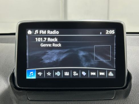 Used 2018 Toyota Yaris iA image 5