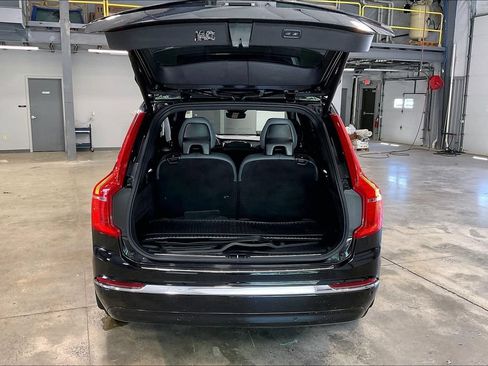 Certified 2023 Volvo XC90 B6 Ultimate w/ Protection Package Premier AWD/4WD image 5
