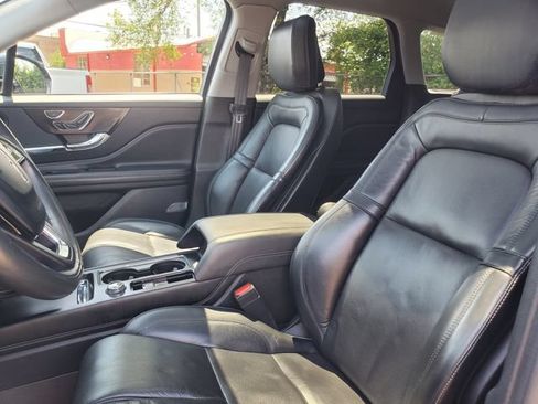 Used 2022 Lincoln Corsair Reserve w/ Equipment Group 201A AWD/4WD image 9