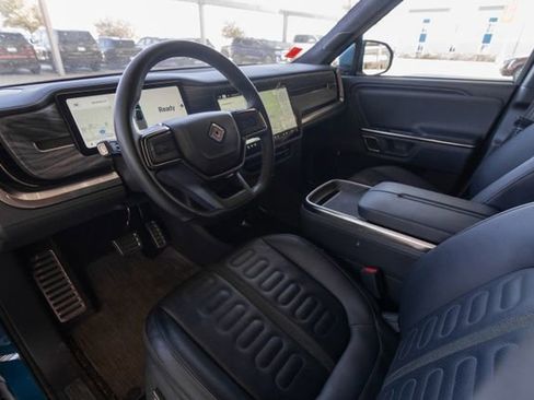 Used 2022 Rivian R1T Adventure image 7