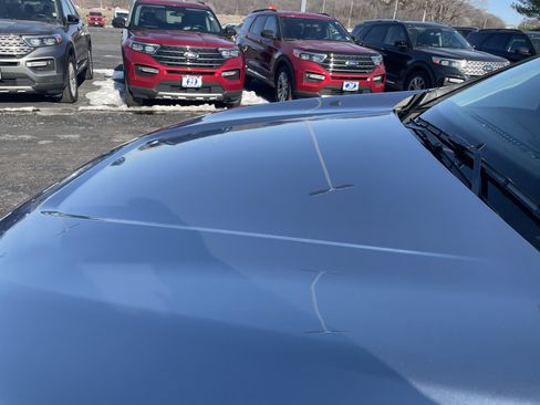 Used 2023 Ford Edge Titanium image 33