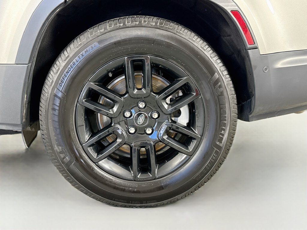 Used 2024 Land Rover Defender 130 S AWD/4WD image 34